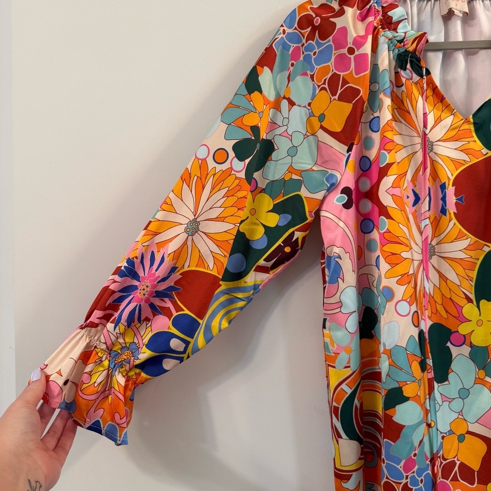 Women’s Ciebon flower power Multicolor Floral quarter sleeve Blouse size small - Picture 3 of 6